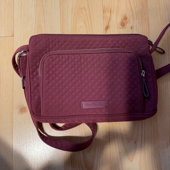 Vera Bradley Handbags - Vera bradley crossbody bag in maroon